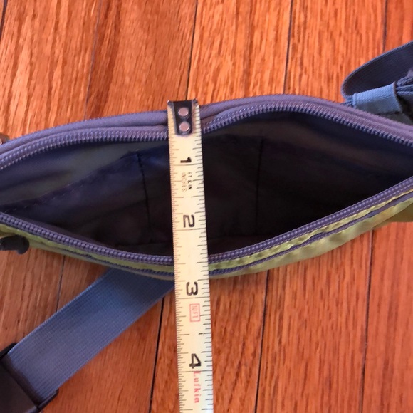 TRAVELON DOUBLE ZIP WAIST PACK NWT LIME GREEN - Picture 7 of 8